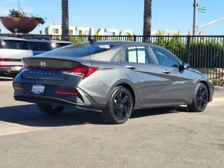 Hyundai ELANTRA 2026 SEL Sport 4p Sedana