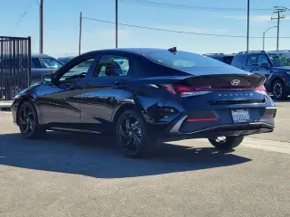 Hyundai ELANTRA 2026 SEL Sport 4dr Sedán