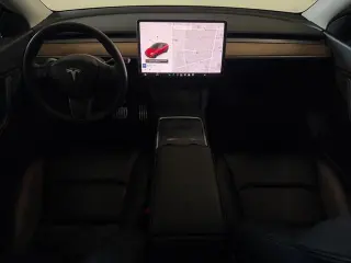 Tesla Model Y 2021 AWD Performance 4dr Crossover