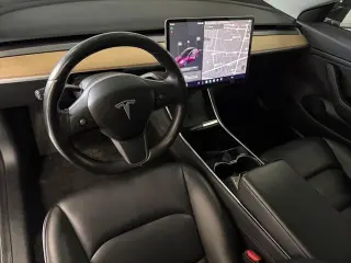 Tesla Model 3 2019 AWD Long Range 4p Fastback