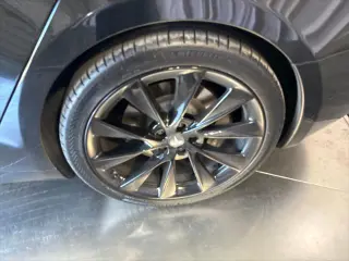 Tesla Modelo S 2019 tracción en todas las ruedas 100D 4p Liftback