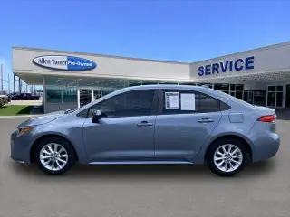 Toyota Corolla 2021 LE 4p Sedana