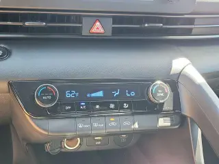Hyundai ELANTRA 2026 SEL Sport 4dr Sedán