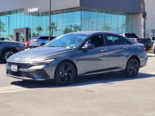 Hyundai ELANTRA 2026 SEL Sport 4dr Sedán