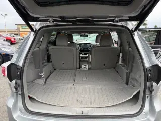 Toyota Highlander 2016 AWD XLE, SUV de 4 puertas