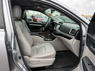 Toyota Highlander 2016 AWD XLE, SUV de 4 puertas
