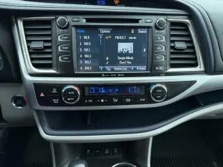 Toyota Highlander 2016 AWD XLE, SUV de 4 puertas