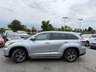 Toyota Highlander 2016 AWD XLE, SUV de 4 puertas