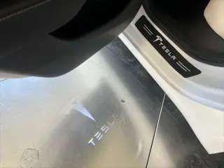 Tesla Model 3 2022 AWD Long Range 4p Sedan