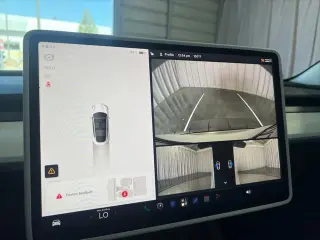 Tesla Model 3 2022 AWD Long Range 4p Sedan