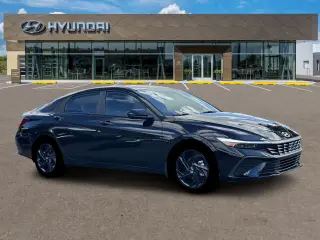 Hyundai ELANTRA 2026 SEL Sport 4dr Sedán