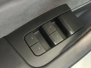 Tesla Modelo 3 2023 Sedán 4p.