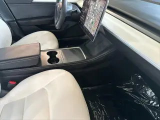 Tesla Modelo 3 2023 Sedán 4p.