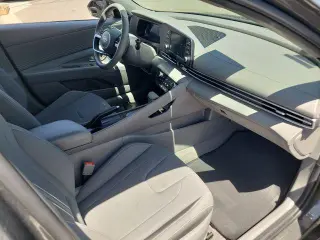 Hyundai ELANTRA 2026 SEL Sport Sedán de 4 puertas