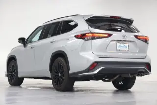 Toyota Highlander 2024 XSE 4dr SUV