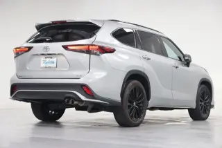 Toyota Highlander 2024 XSE 4dr SUV