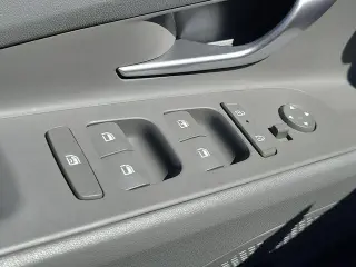 Hyundai ELANTRA 2026 SE 4p Sedana