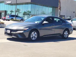 Hyundai ELANTRA 2026 SE 4p Sedana
