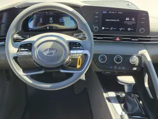 Hyundai ELANTRA 2026 SE 4p Sedana
