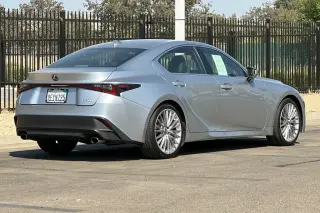 2023 Lexus IS
