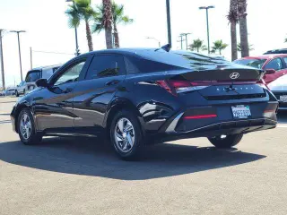 Hyundai ELANTRA 2024 SE 4p Sedan