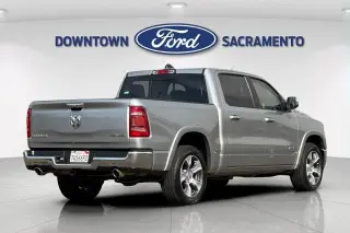 Ram 1500 2019 4x4 Laramie 4dr Crew Cab 5.6 ft. SB Pickup