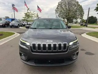 Jeep Cherokee 2021 4x4 Latitude Lux 4dr SUV