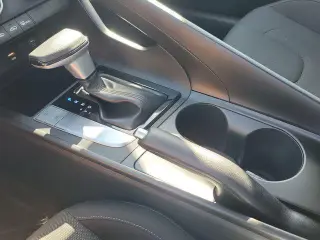Hyundai ELANTRA 2025 SE 4p Sedana