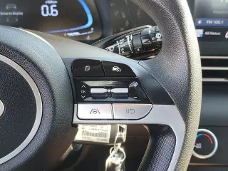 Hyundai ELANTRA 2025 SE 4p Sedana