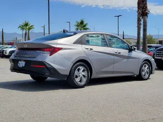Hyundai ELANTRA 2024 SE 4p Sedan