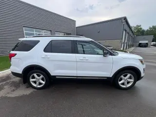 Ford Explorer 2016 AWD XLT 4dr SUV