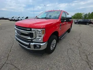Ford F-350 Super Duty 2022 4x4 XLT 4p SuperCab 6.8 ft. SB SRW Pickup