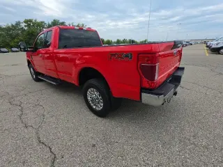 Ford F-350 Super Duty 2022 4x4 XLT 4p SuperCab 6.8 ft. SB SRW Pickup