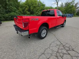 Ford F-350 Super Duty 2022 4x4 XLT 4p SuperCab 6.8 ft. SB SRW Pickup