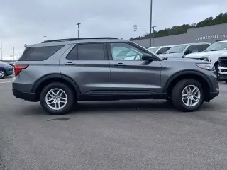 Ford Explorer 2026 AWD Active 4dr SUV