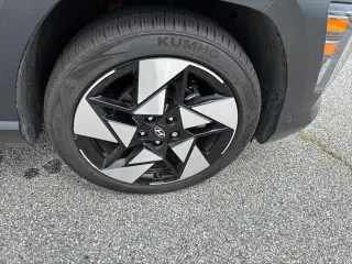 Hyundai KONA 2024 Limited 4dr Crossover