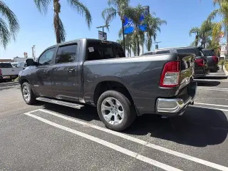 Ram 1500 2022 4x4 Big Horn 4p Crew Cab 5.6 ft. CB Camión