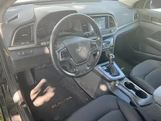 Hyundai ELANTRA 2017 Edición de Valor 4p Sedan (EE. UU.)