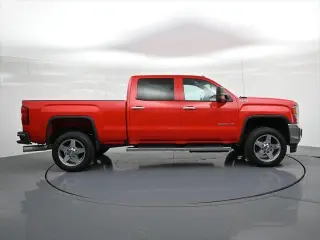 GMC Sierra 2500HD 2016 4x4 Base Cabina Doble 4 puertas