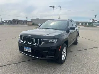 Jeep Grand Cherokee 2024 4x4 Laredo 4dr SUV