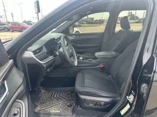 Jeep Grand Cherokee 2024 4x4 Laredo 4dr SUV