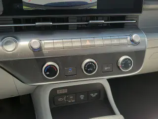 Hyundai KONA 2024 SE 4dr Crossover