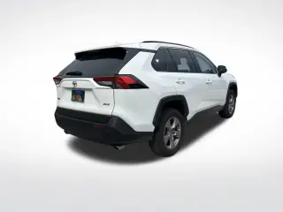 Toyota RAV4 2025 XLE 4dr SUV