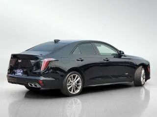 Cadillac CT4-V 2024 tracción en todas las ruedas 4p Sedan