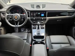 Porsche Macan 2023 tracción en todas las ruedas 4p SUV