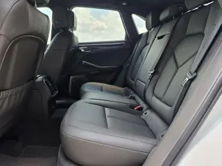 Porsche Macan 2023 tracción en todas las ruedas 4p SUV