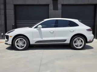 Porsche Macan 2023 tracción en todas las ruedas 4p SUV