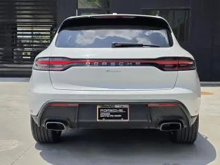 Porsche Macan 2023 tracción en todas las ruedas 4p SUV