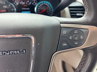 GMC Yukon 2019 4x4 Denali SUV 4p