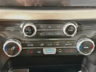 Ford F-150 2023 4x4 XLT 4dr SuperCrew 5.5 ft. SB